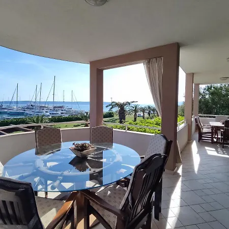 House For 20 People With Pool And Jacuzzi Next To The Beach Villa *